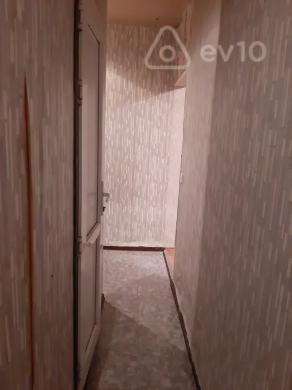 Kirayə verilir 2 otaqlı köhnə tikili 55 m²