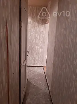 Kirayə verilir 2 otaqlı köhnə tikili 55 m²