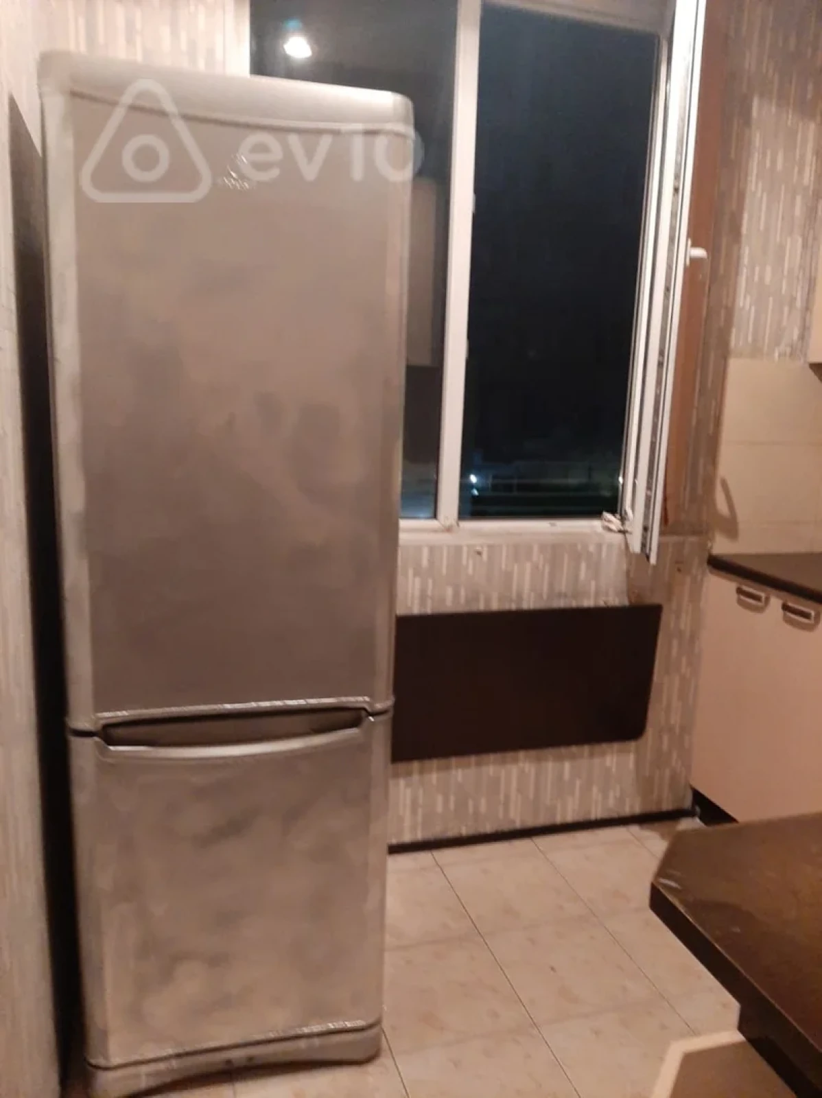 Kirayə verilir 2 otaqlı köhnə tikili 55 m²