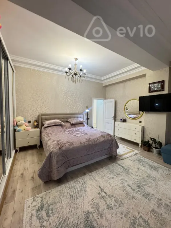 Satılır 2 otaqlı yeni tikili 90 m²
