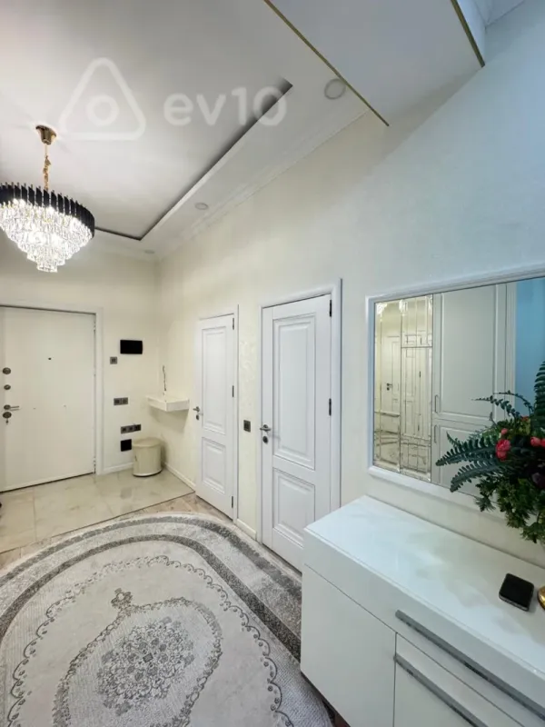 Satılır 2 otaqlı yeni tikili 90 m²