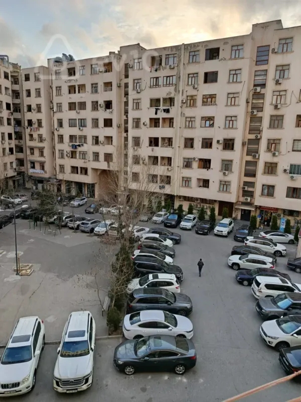 Kirayə verilir 3 otaqlı yeni tikili 110 m²