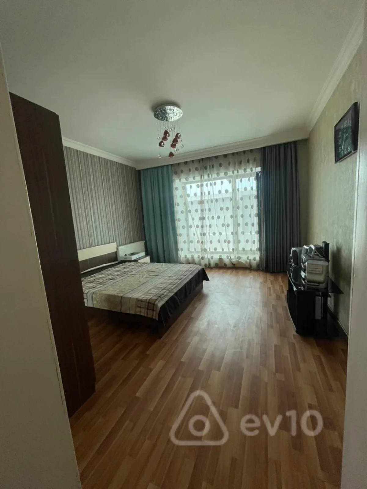 Kirayə verilir 5 otaqlı həyət evi 450 m²