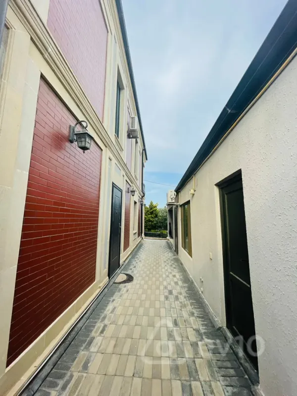 Kirayə verilir 5 otaqlı həyət evi 450 m²