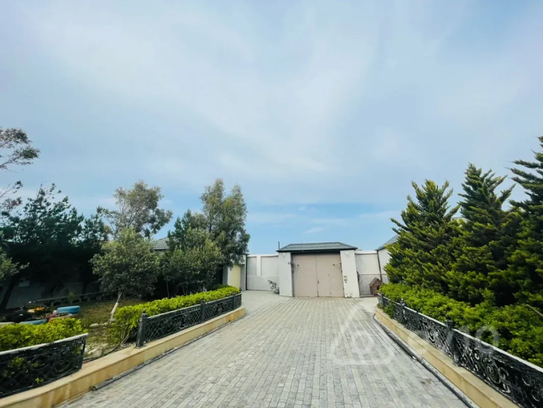 Kirayə verilir 5 otaqlı həyət evi 450 m²