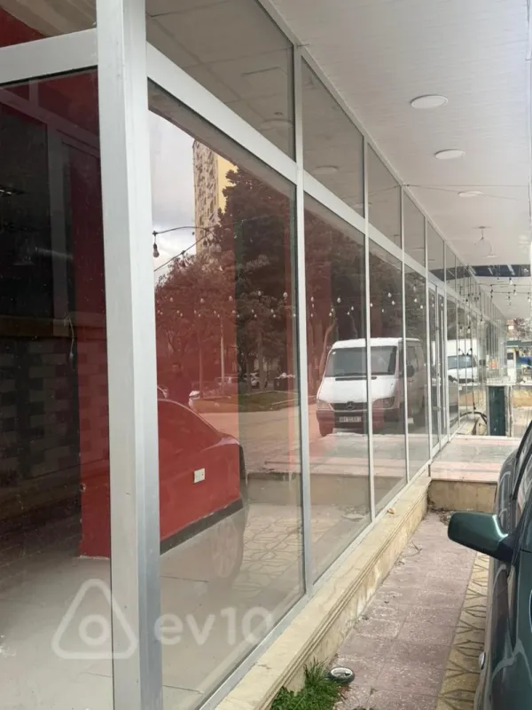 Kirayə verilir mənzil 500 m²