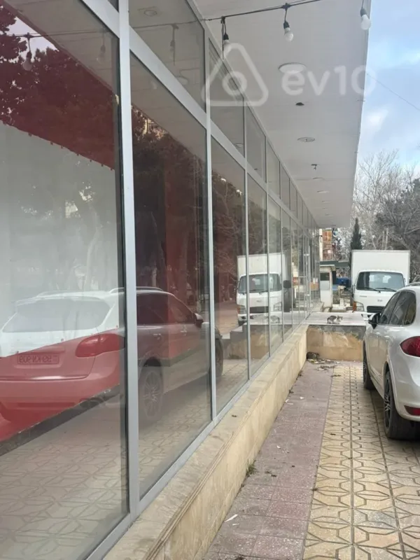 Kirayə verilir mənzil 500 m²