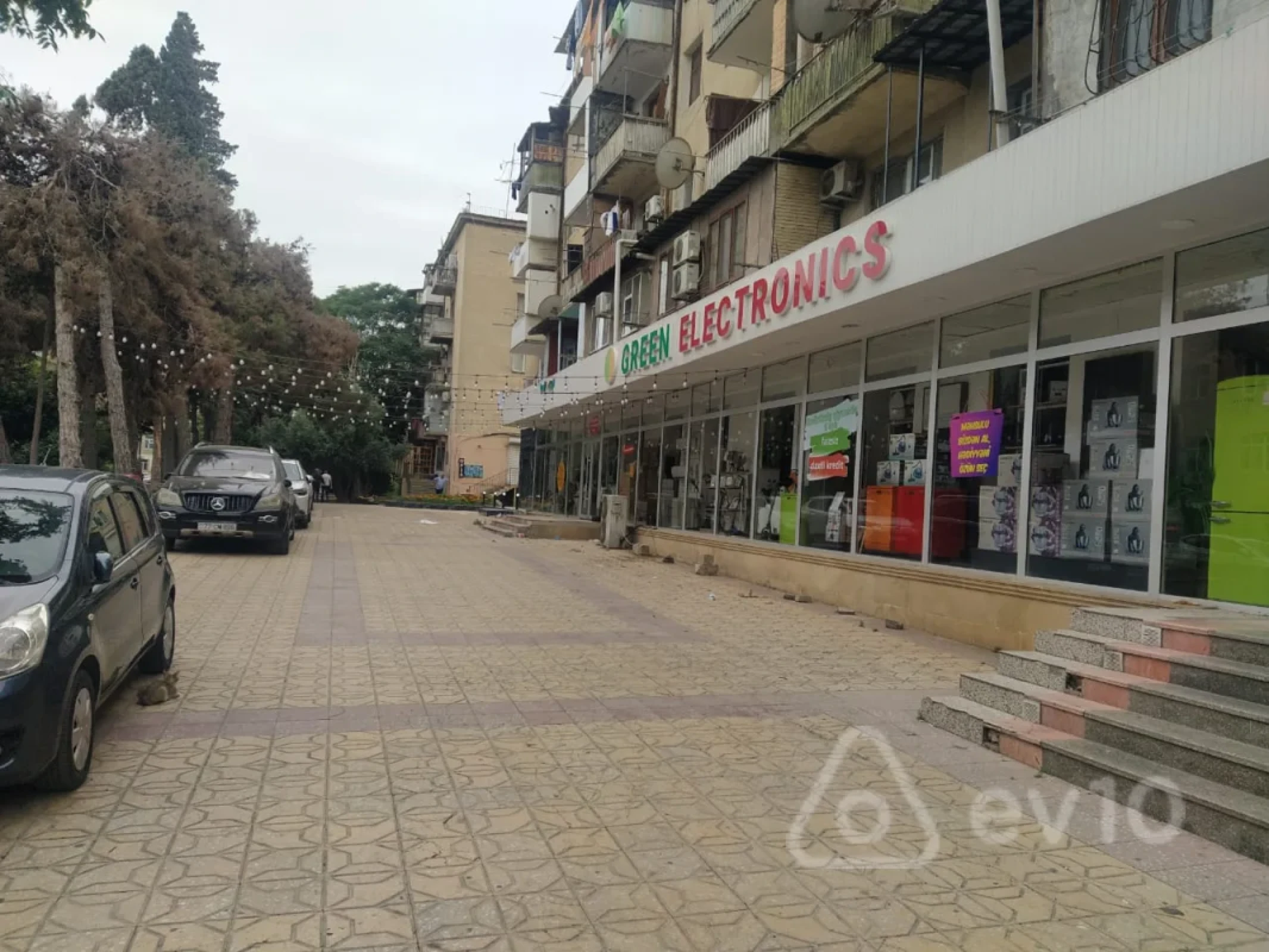 Kirayə verilir mənzil 500 m²