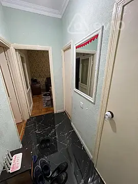 Kirayə verilir 3 otaqlı köhnə tikili 80 m²