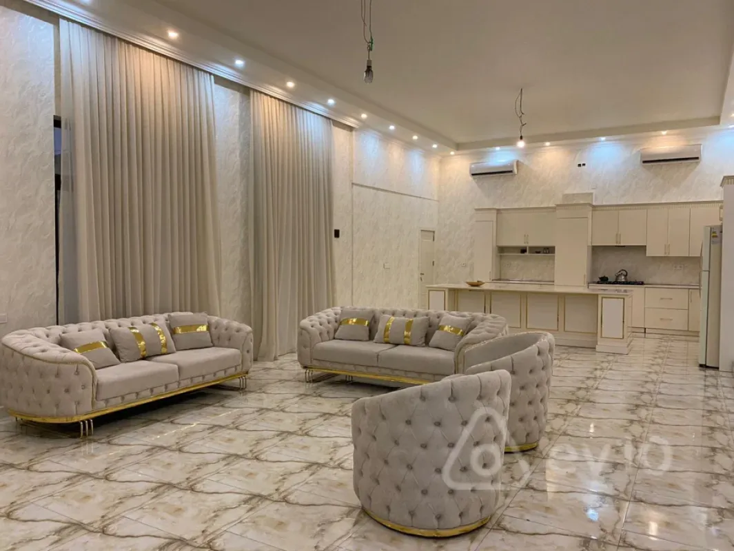 Kirayə verilir 6 otaqlı həyət evi 450 m²
