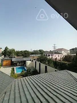 Satılır 5 otaqlı həyət evi 160 m²