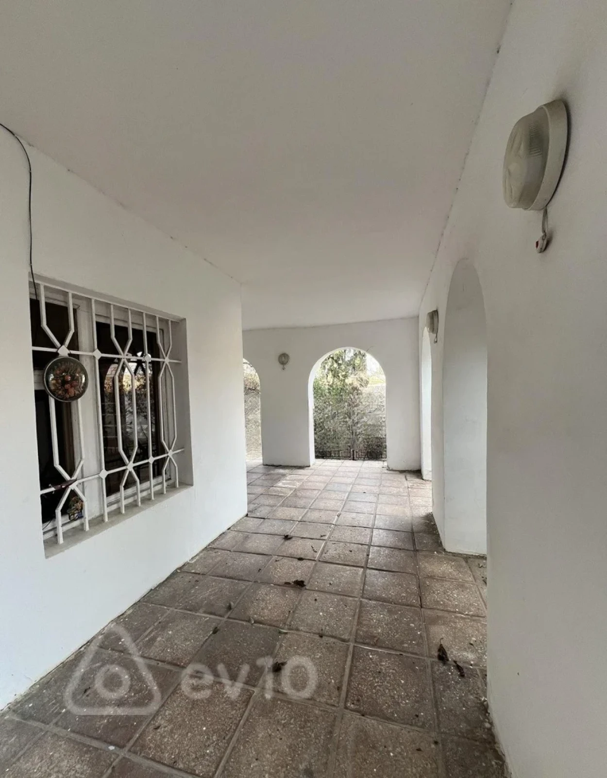 Satılır 6 otaqlı həyət evi 170 m²