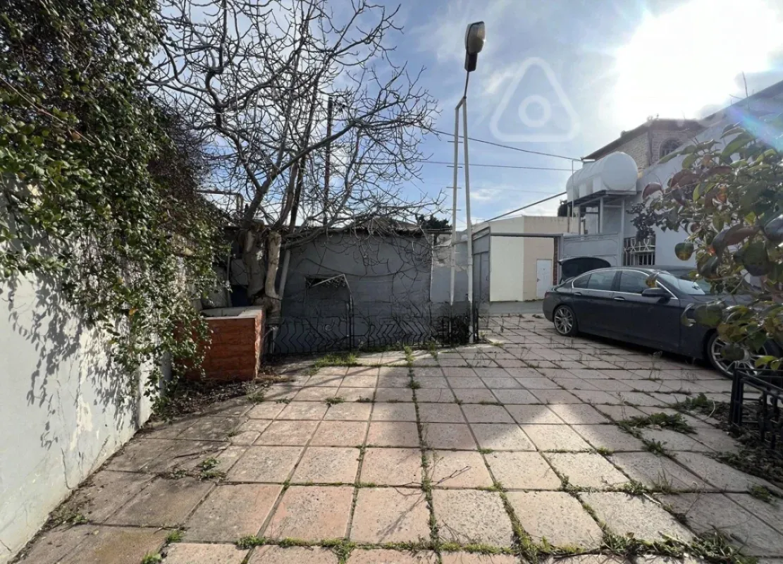Satılır 6 otaqlı həyət evi 170 m²