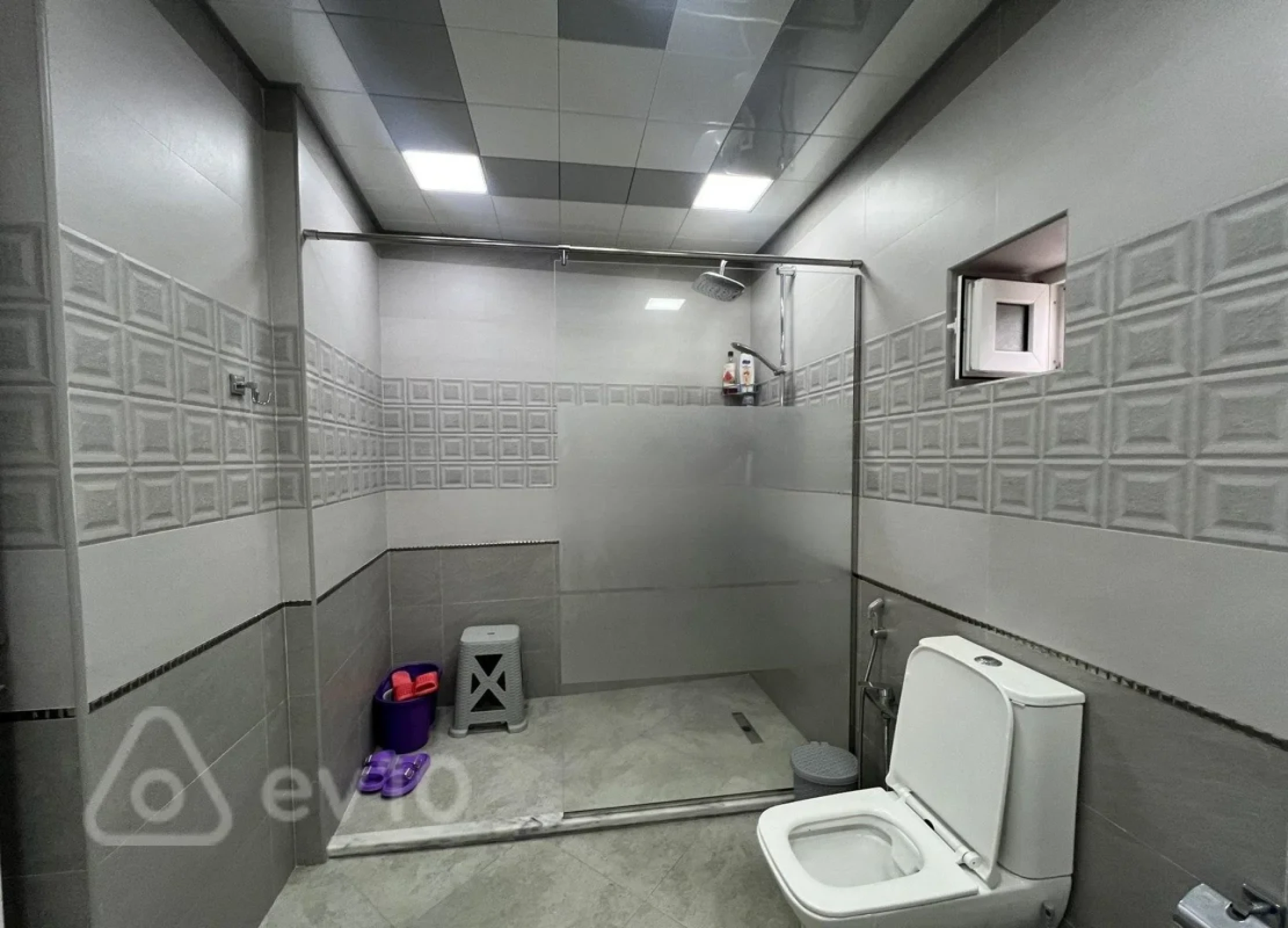 Satılır 6 otaqlı həyət evi 170 m²