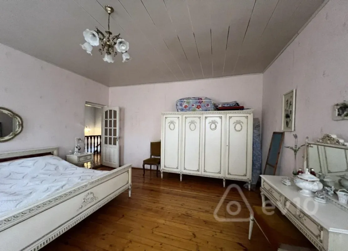 Satılır 6 otaqlı həyət evi 170 m²