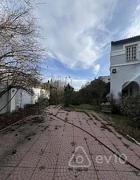 Satılır 6 otaqlı həyət evi 170 m²