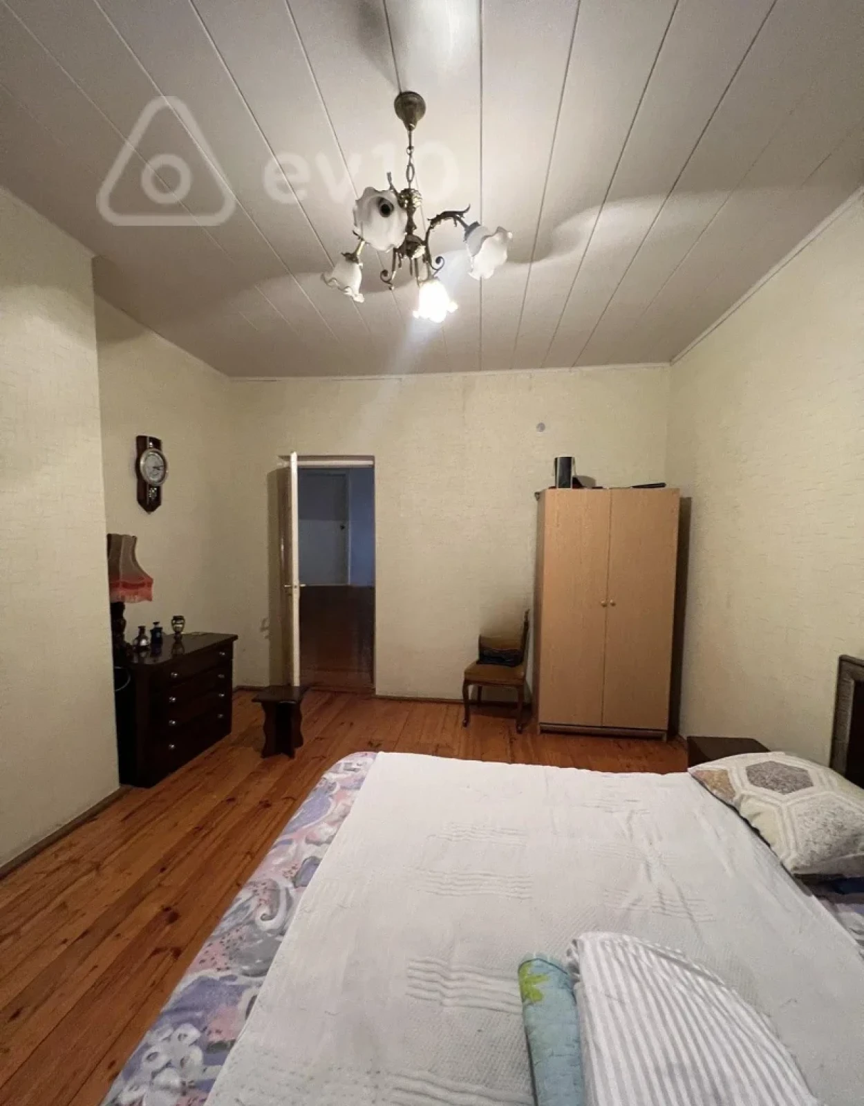 Satılır 6 otaqlı həyət evi 170 m²