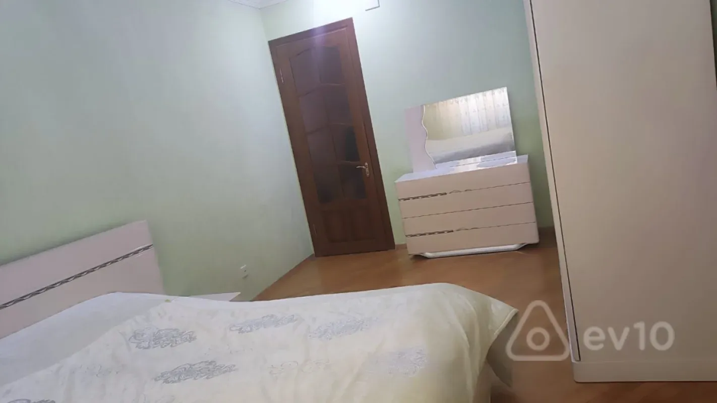 Satılır 3 otaqlı yeni tikili 105 m²