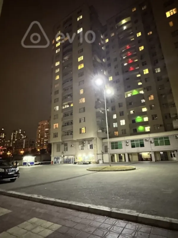 Satılır 3 otaqlı yeni tikili 105 m²