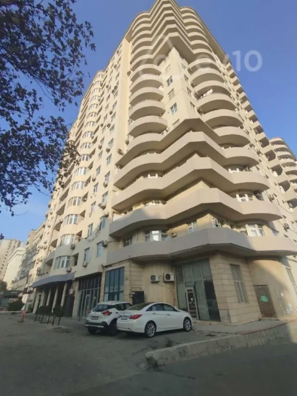 Satılır 3 otaqlı yeni tikili 105 m²