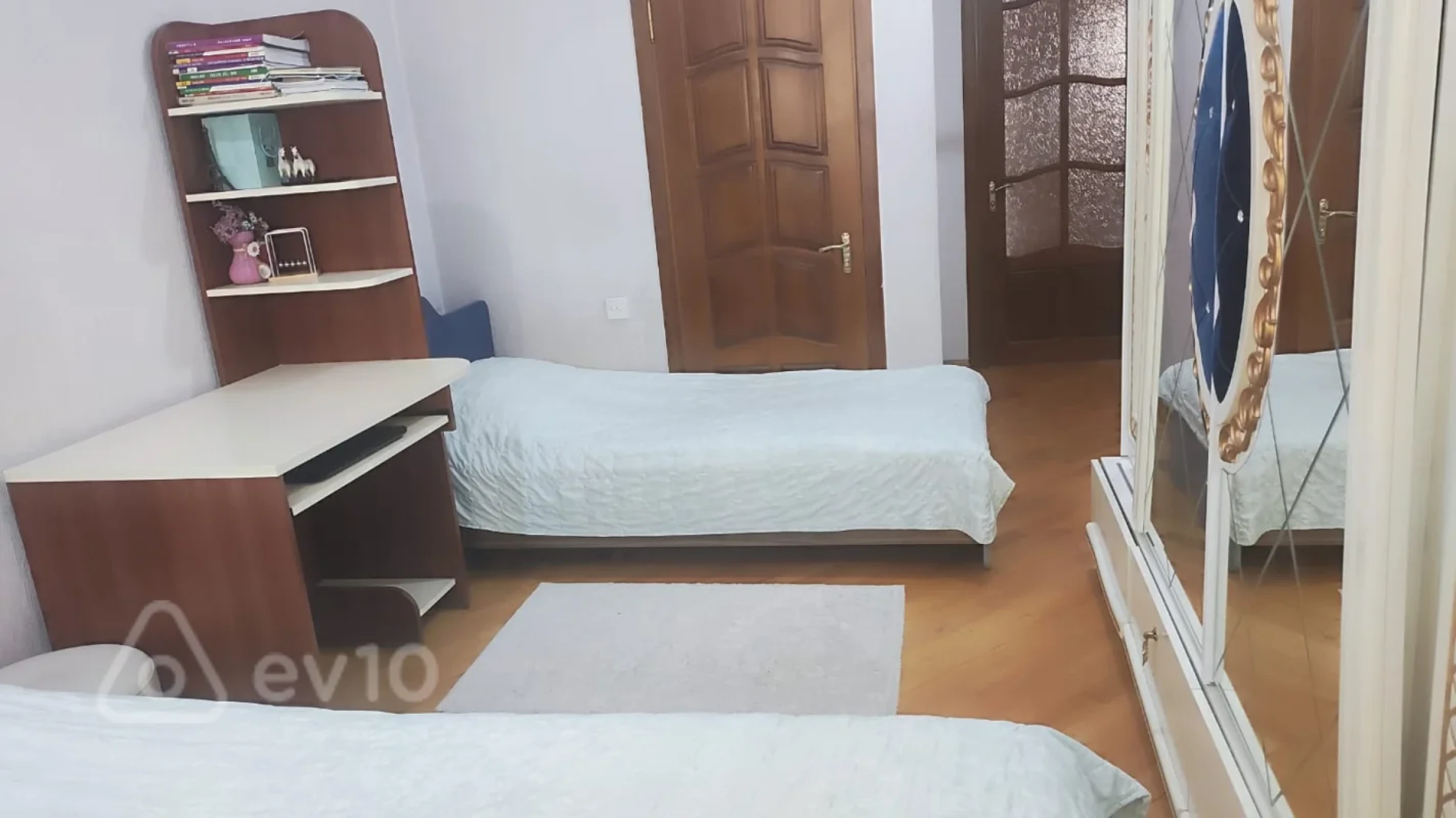 Satılır 3 otaqlı yeni tikili 105 m²