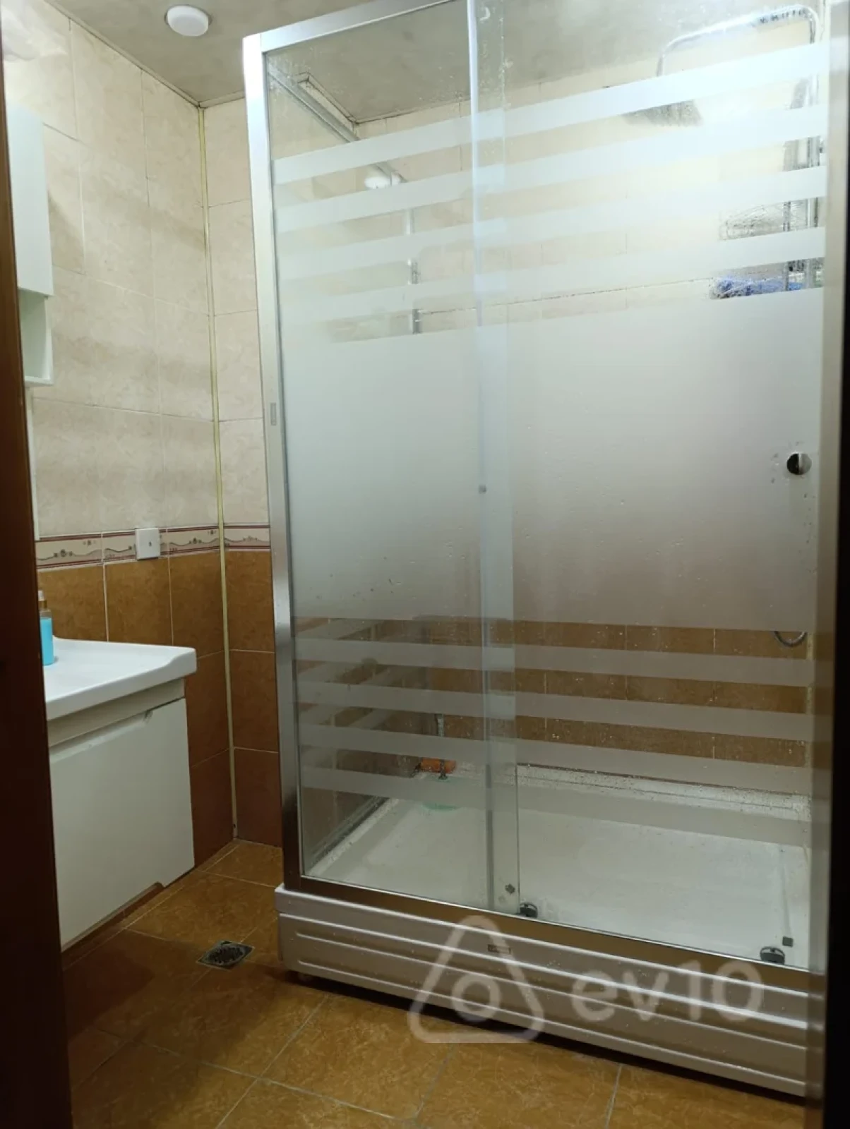 Satılır 3 otaqlı yeni tikili 105 m²