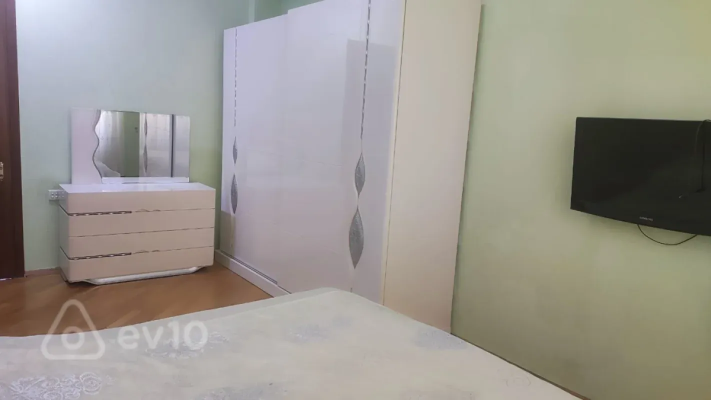 Satılır 3 otaqlı yeni tikili 105 m²