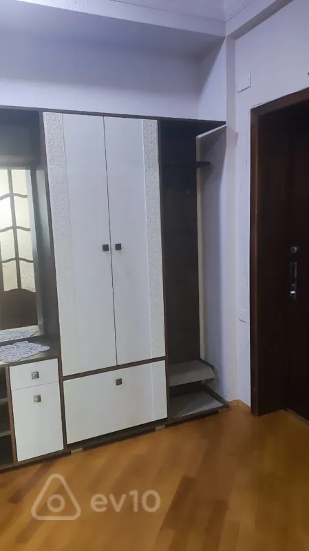 Satılır 3 otaqlı yeni tikili 105 m²