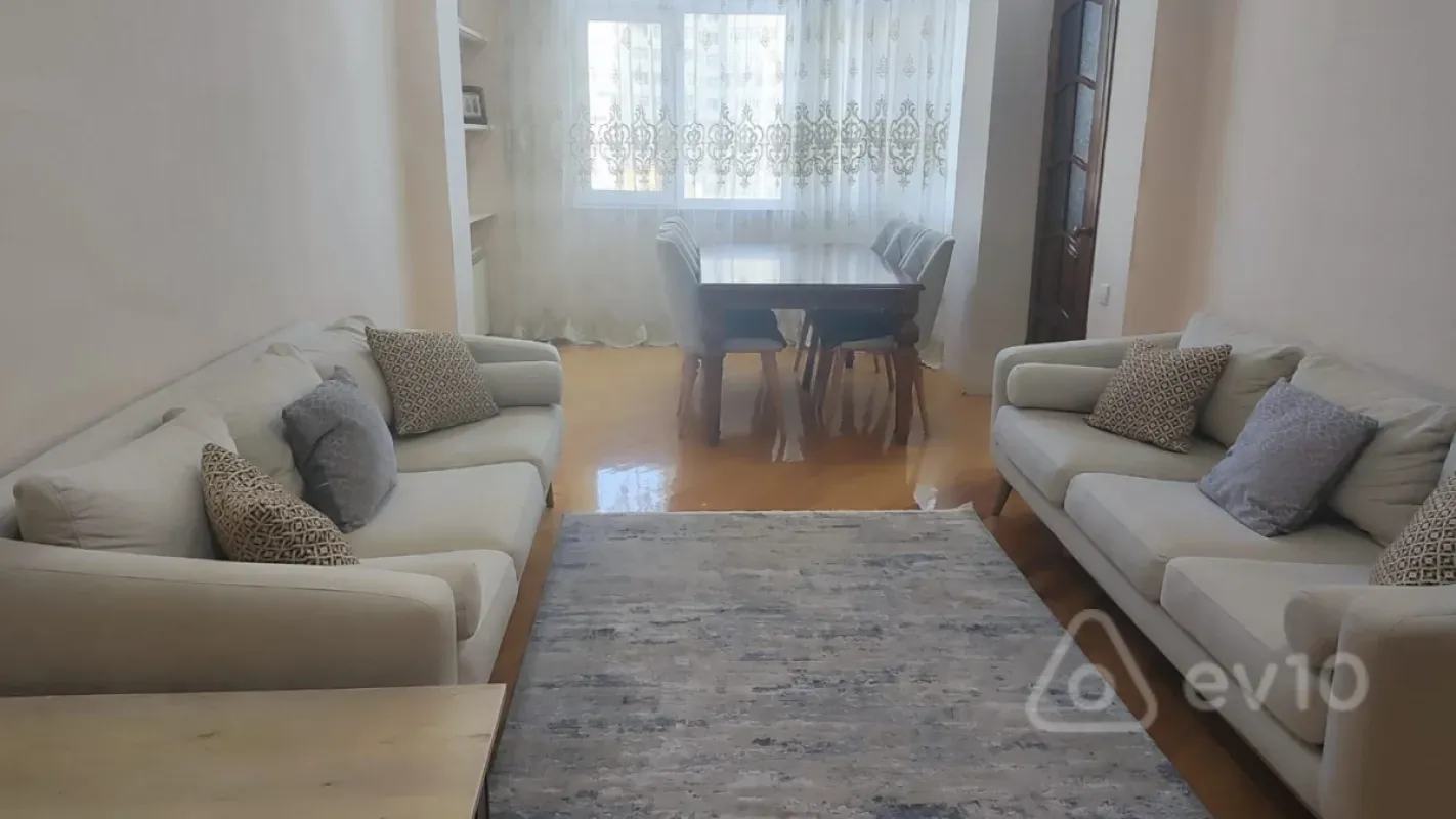 Satılır 3 otaqlı yeni tikili 105 m²