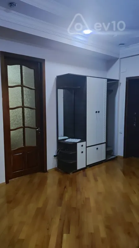 Satılır 3 otaqlı yeni tikili 105 m²