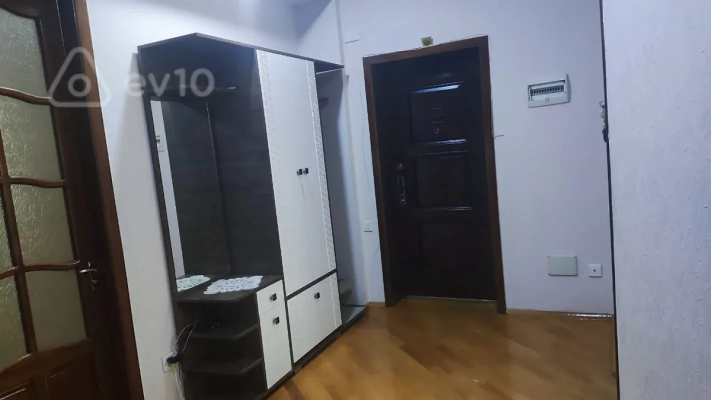 Satılır 3 otaqlı yeni tikili 105 m²