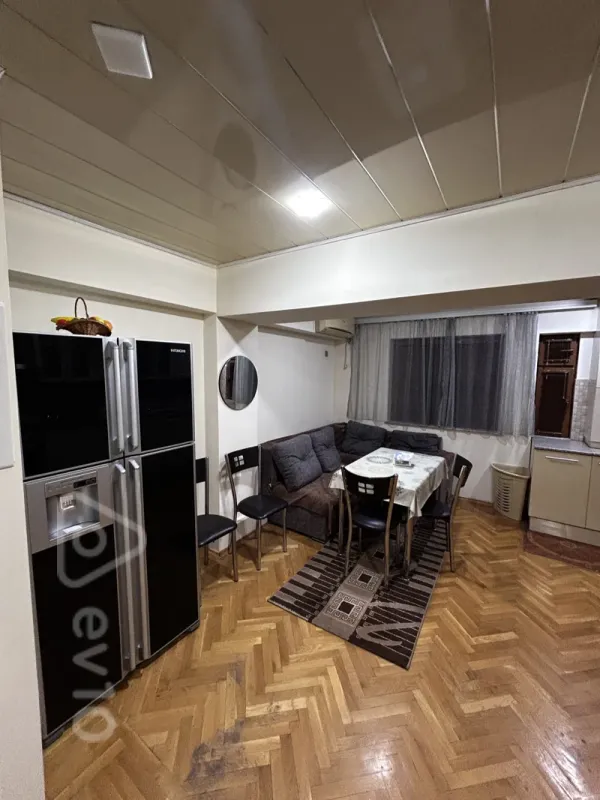 Kirayə verilir 3 otaqlı köhnə tikili 100 m²