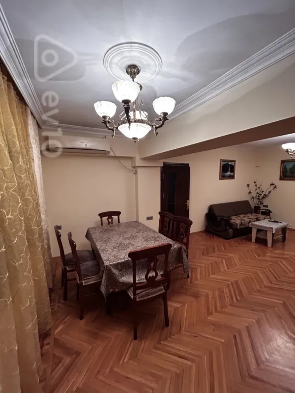 Kirayə verilir 3 otaqlı köhnə tikili 100 m²