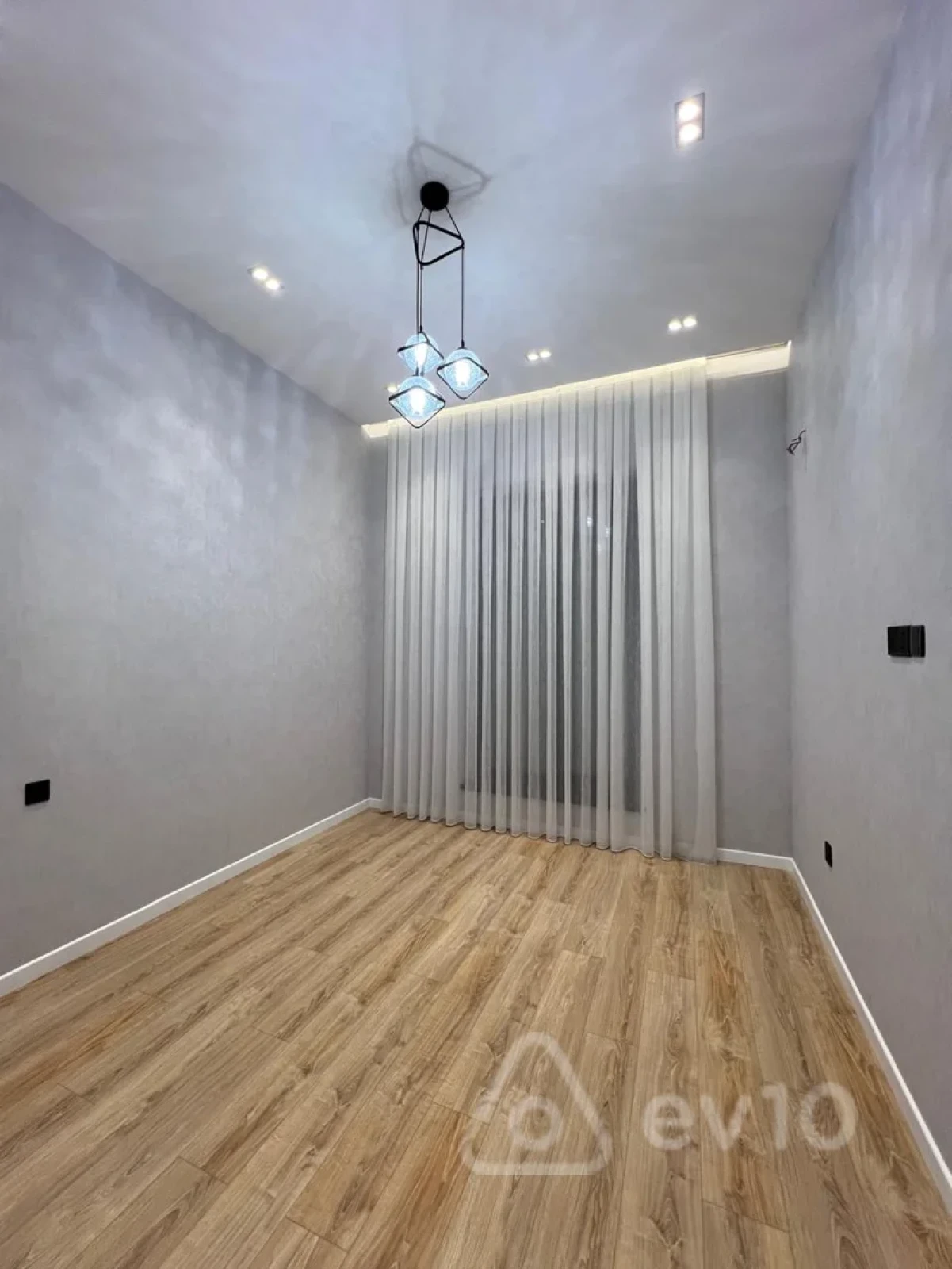 Satılır 4 otaqlı həyət evi 110 m²