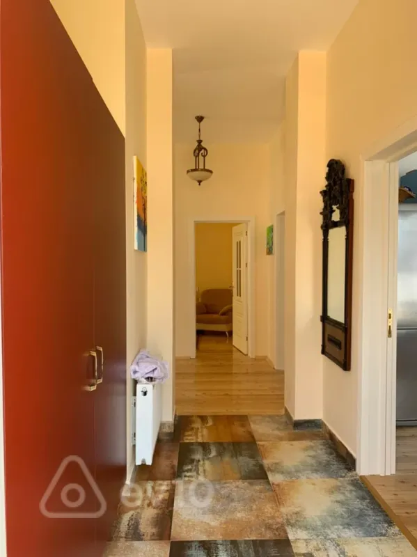 Kirayə verilir 5 otaqlı həyət evi 250 m²