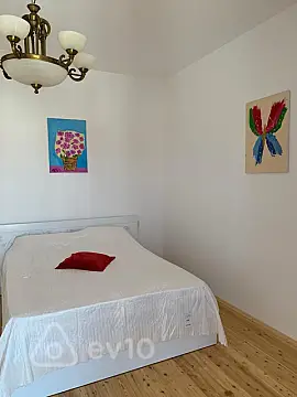 Kirayə verilir 5 otaqlı həyət evi 250 m²