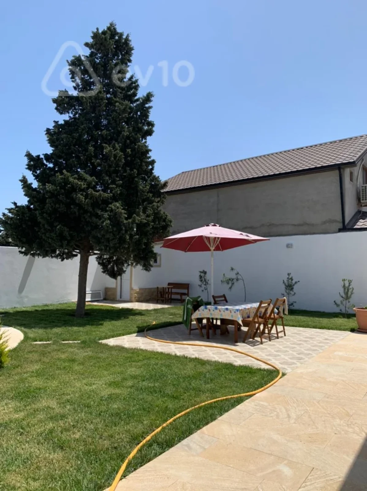 Kirayə verilir 5 otaqlı həyət evi 250 m²