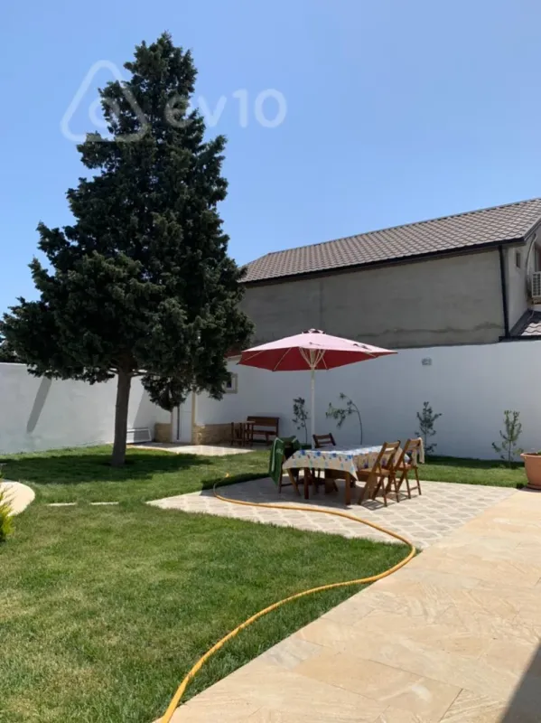 Kirayə verilir 5 otaqlı həyət evi 250 m²