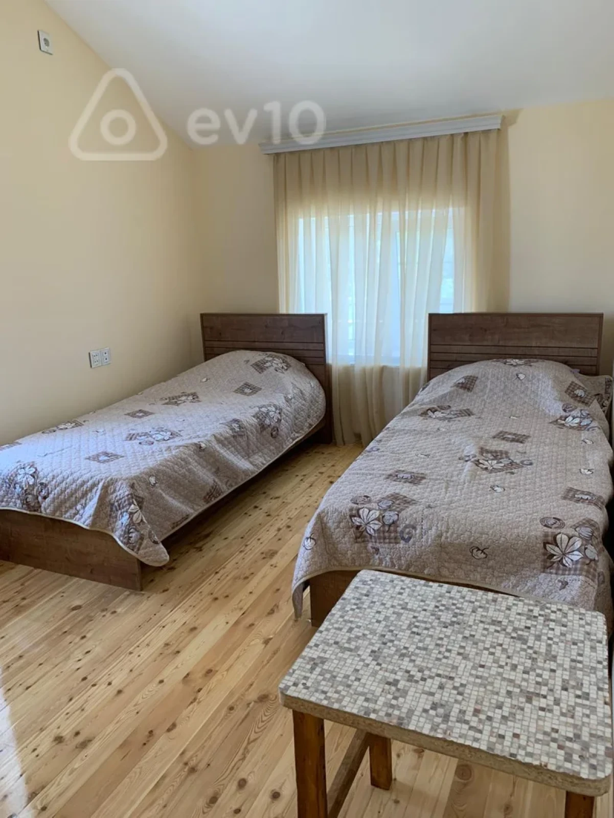Kirayə verilir 5 otaqlı həyət evi 250 m²
