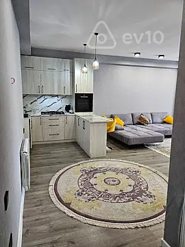 Kirayə verilir 2 otaqlı yeni tikili 65 m²