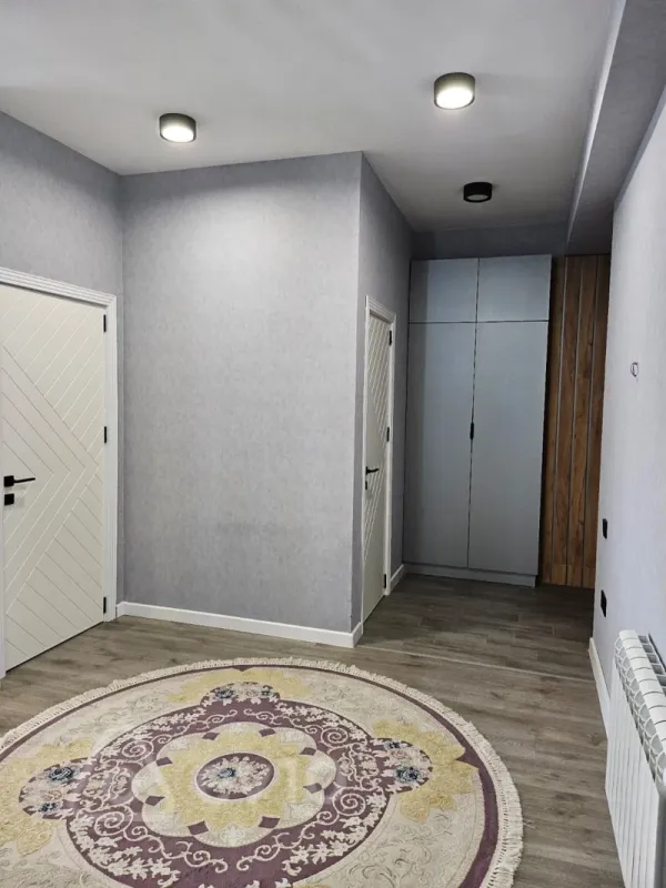 Kirayə verilir 2 otaqlı yeni tikili 65 m²