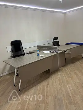Kirayə verilir 4 otaqlı ofis 80 m² — Bakı, Nərimanov 4 otaq 80.00 m²