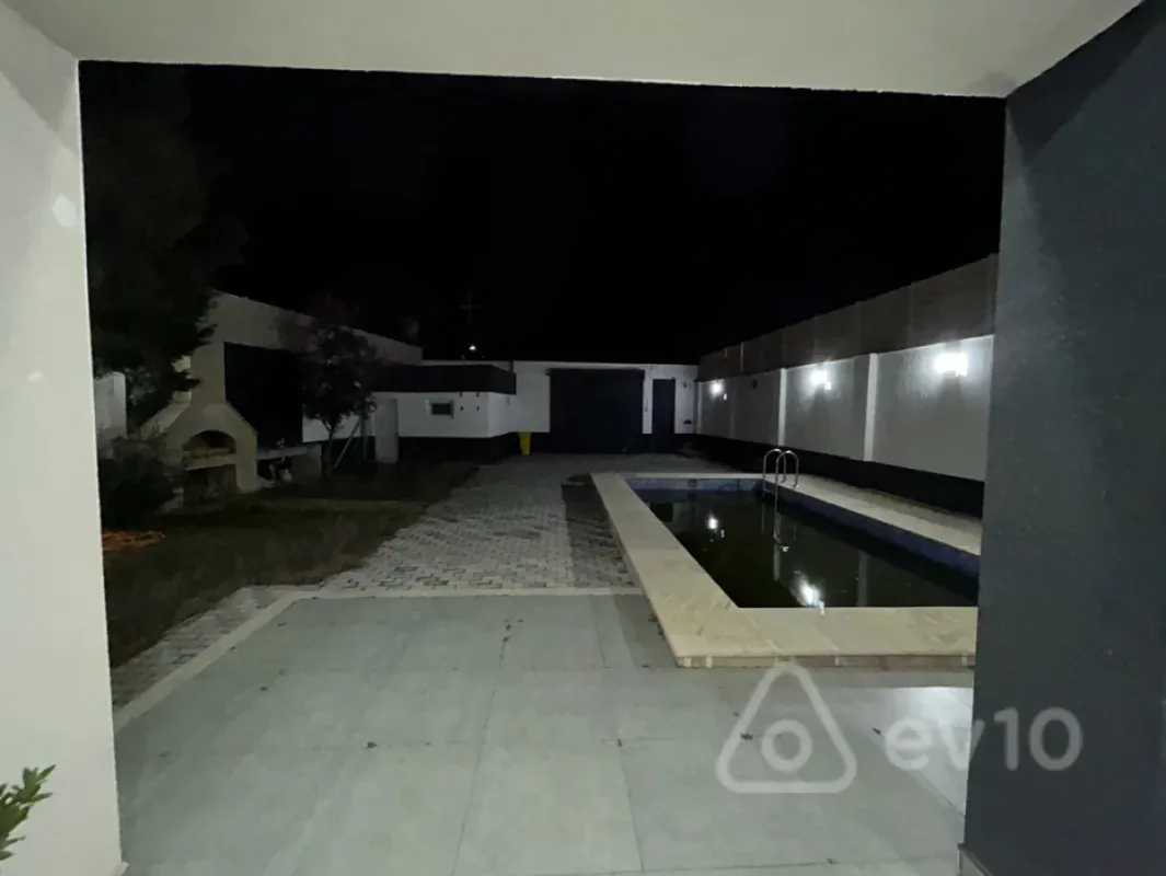 Kirayə verilir 3 otaqlı həyət evi 140 m²