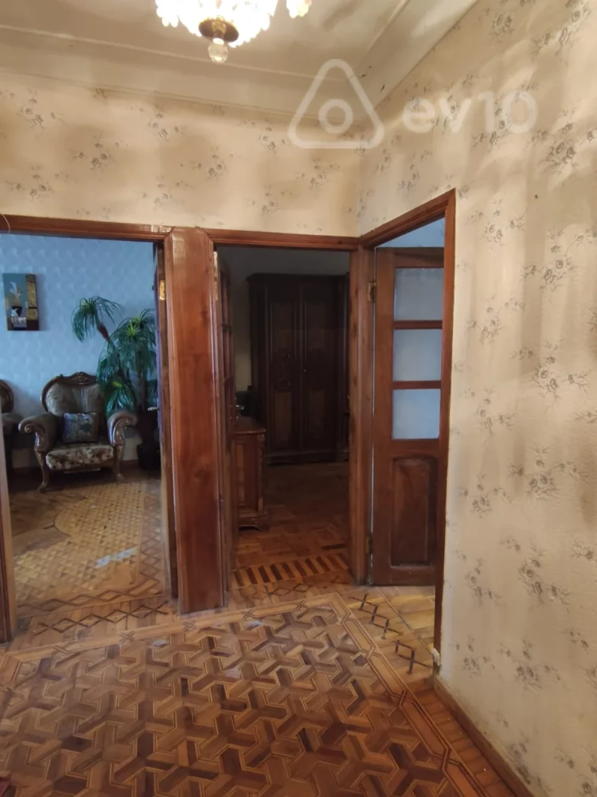 Kirayə verilir 3 otaqlı köhnə tikili 70 m²