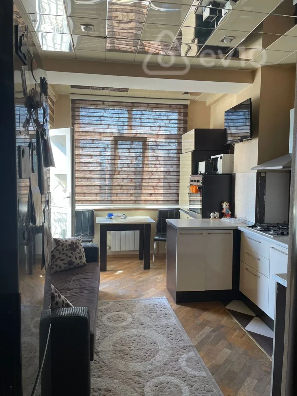 Kirayə verilir 2 otaqlı yeni tikili 102 m²