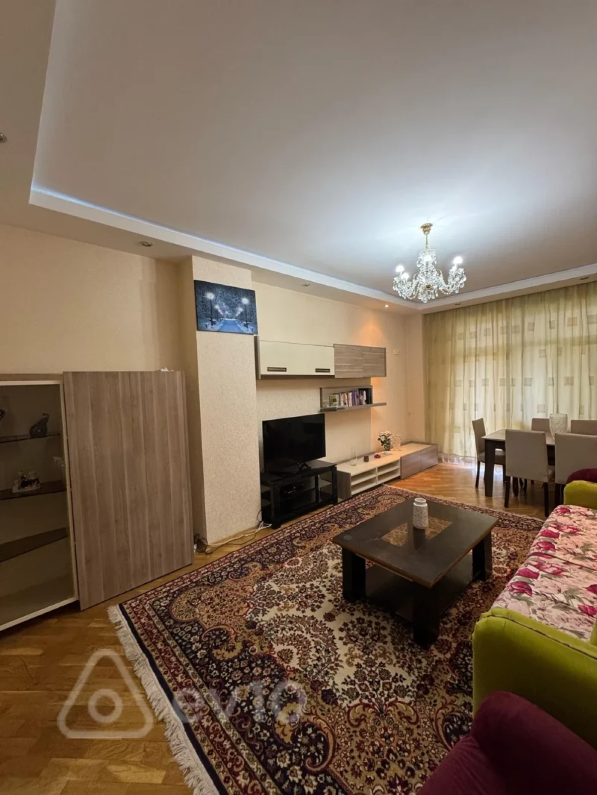 Kirayə verilir 2 otaqlı yeni tikili 102 m²