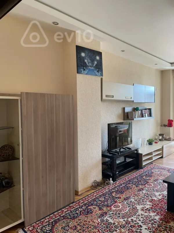 Kirayə verilir 2 otaqlı yeni tikili 102 m²
