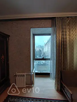 Kirayə verilir 2 otaqlı yeni tikili 80 m²