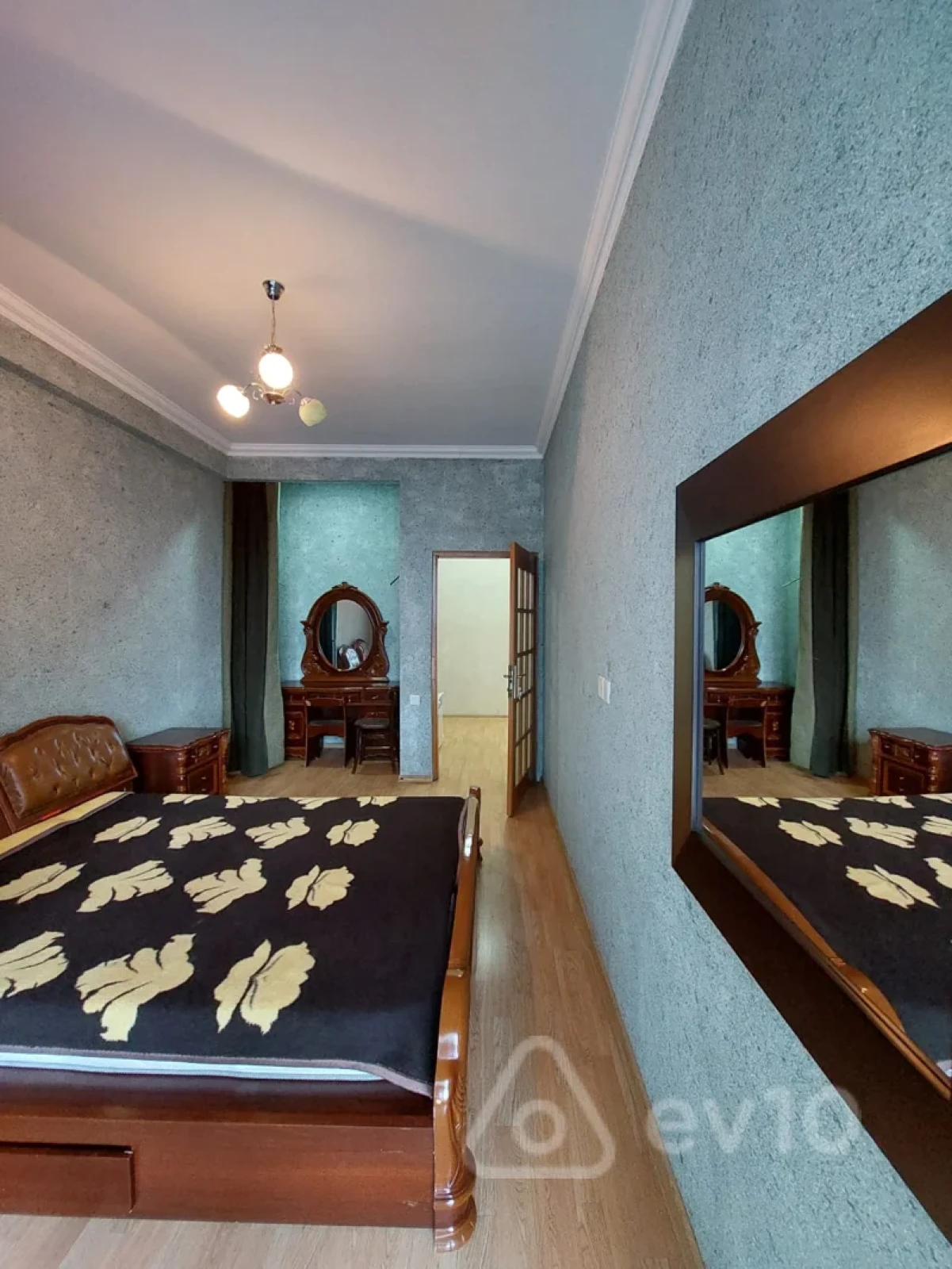 Kirayə verilir 2 otaqlı yeni tikili 80 m²