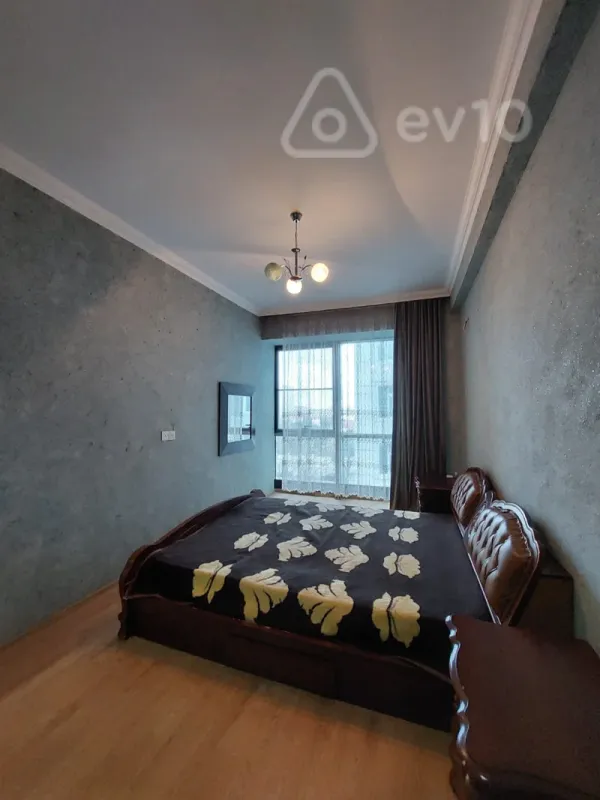 Kirayə verilir 2 otaqlı yeni tikili 80 m²